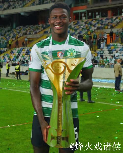 努诺-门德斯:我现在感觉状态不错,下场欧冠会 努诺-门德斯:我现在感觉状态不错,下场欧冠会